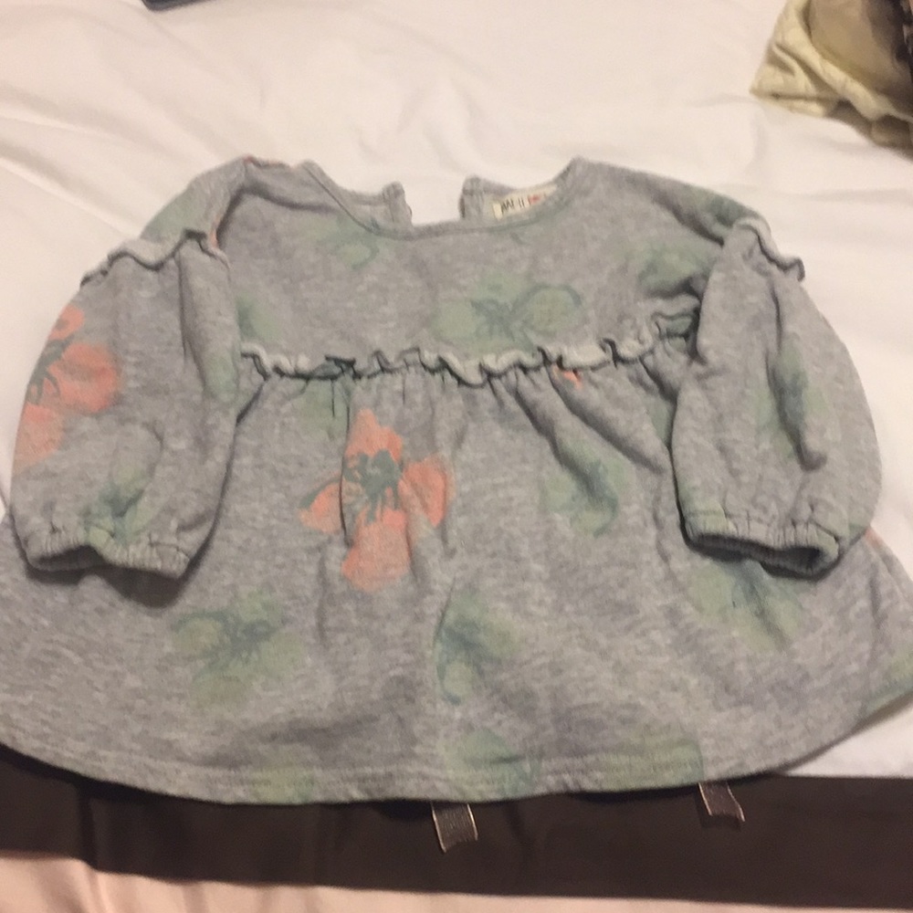 Trendy and sweet sweatshirt tunic w organza ribbon